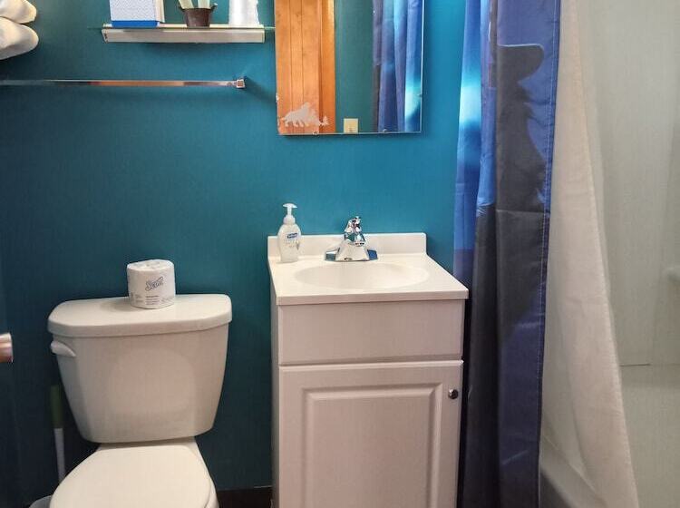 Sunshine Motel And Cabins