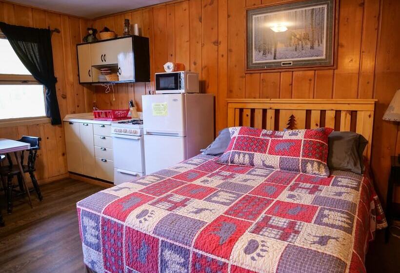 Sunshine Motel And Cabins