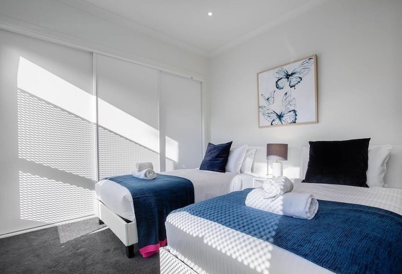 89 Fancy Doncaster Home