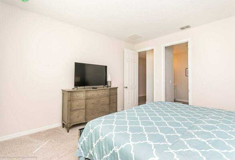 Fabulous 9 Bed 6,5 Ba Villa Games, Pool & Spa 9063srl