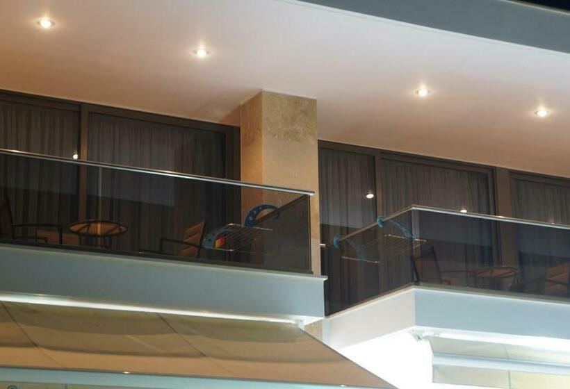 هتل Centrum Rooms