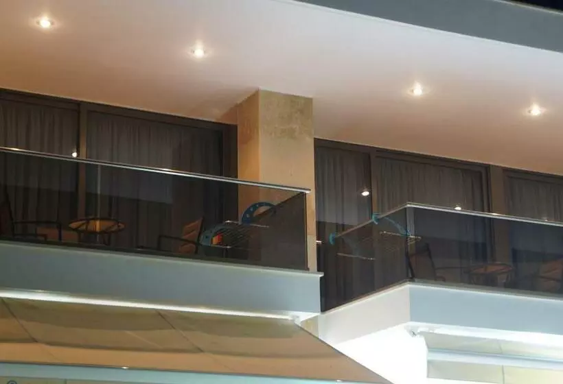 هتل Centrum Rooms