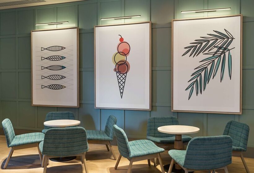 בית מלון כפרי Hampton By Hilton Torquay