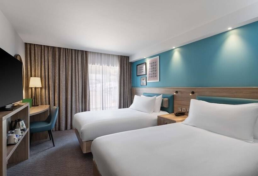 בית מלון כפרי Hampton By Hilton Torquay