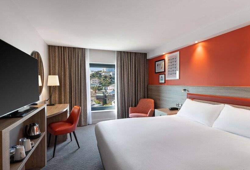 בית מלון כפרי Hampton By Hilton Torquay