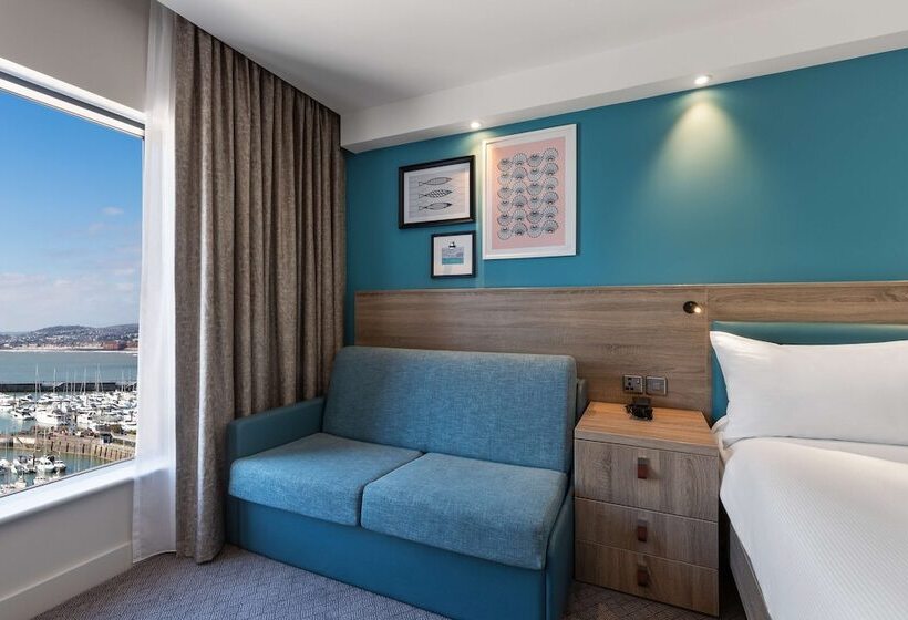 בית מלון כפרי Hampton By Hilton Torquay