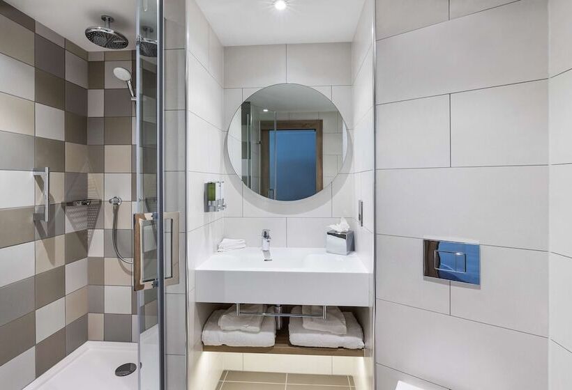 בית מלון כפרי Hampton By Hilton Torquay