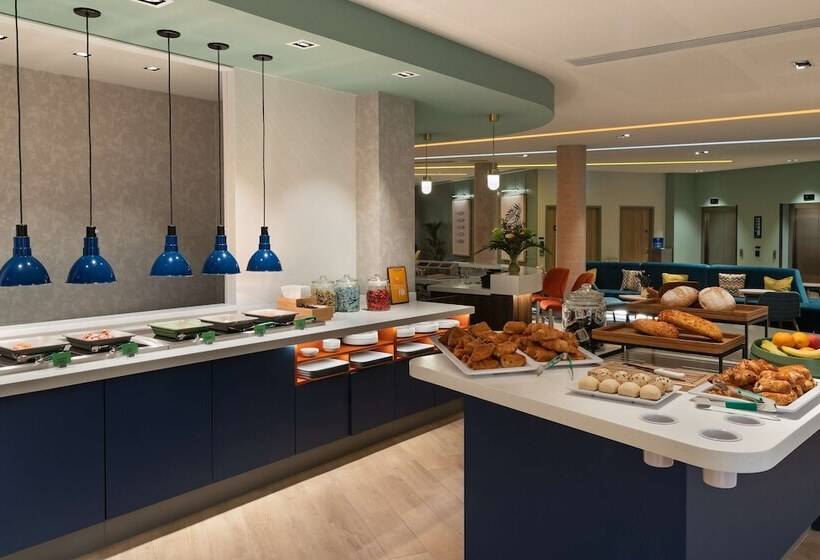 בית מלון כפרי Hampton By Hilton Torquay