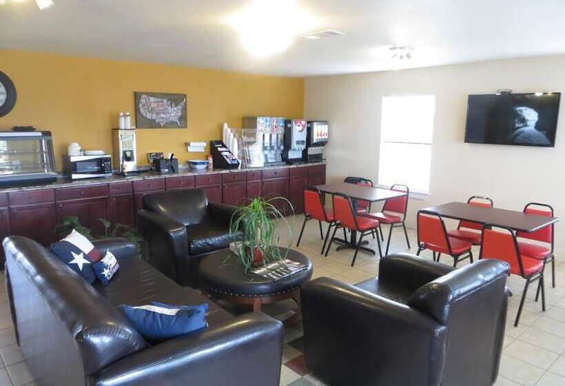 فندق Kenedy Country Inn