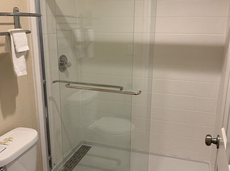 فندق Kenedy Country Inn