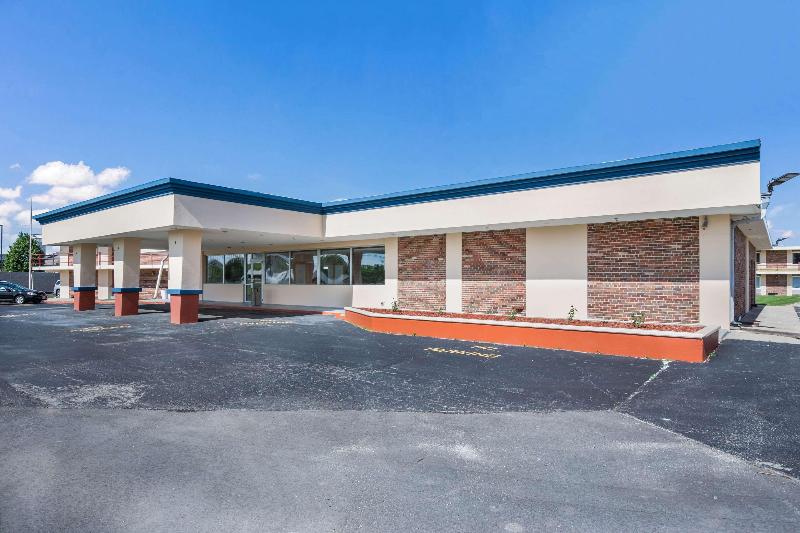 모텔 Econo Lodge Neenah