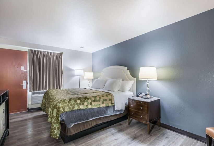 모텔 Econo Lodge Neenah