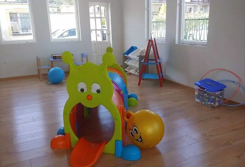 ペンション Ow Gromada Pod Topolami