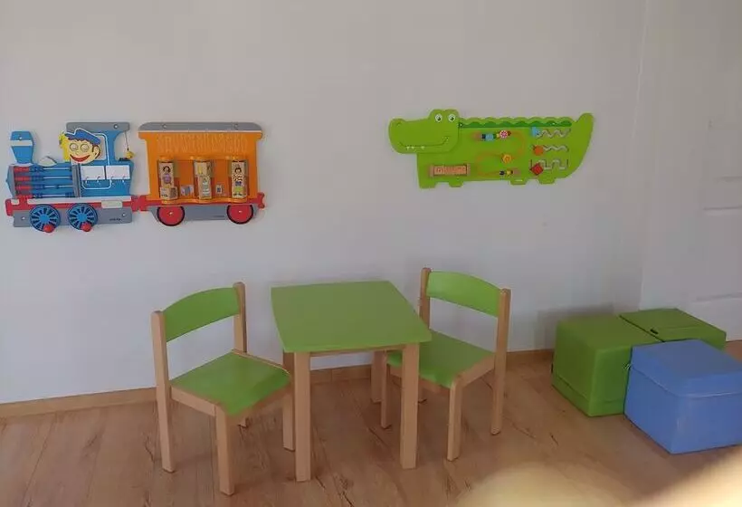 ペンション Ow Gromada Pod Topolami