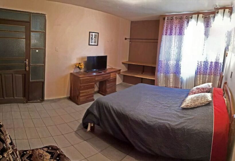 تختخواب و صبحانه La Casa Discreta Cochabamba