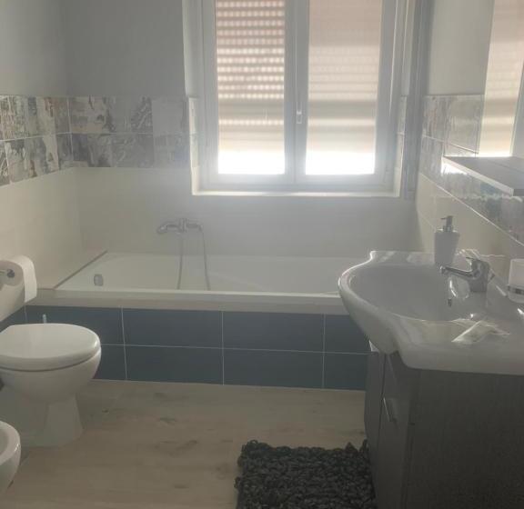 تختخواب و صبحانه Le Stanze Di Dalia