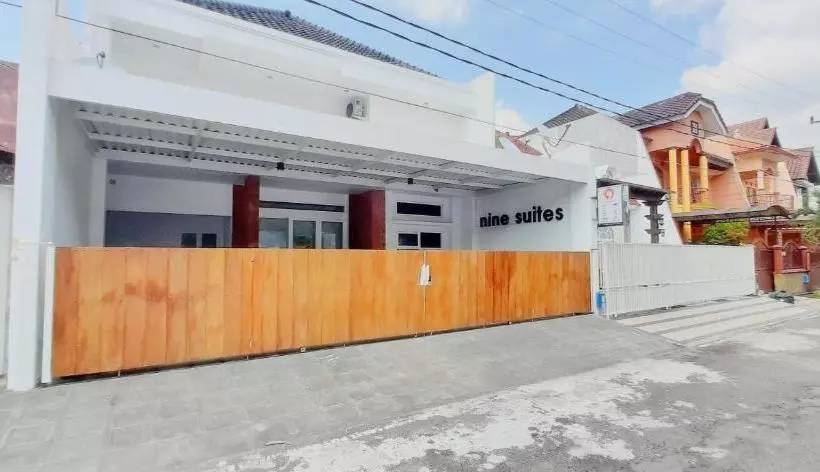 ホテル Nine Suites Syariah Redpartner