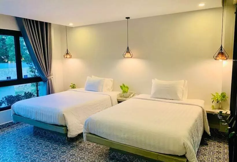هتل Raing Phnom Bungalow