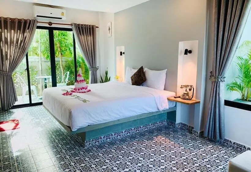 هتل Raing Phnom Bungalow