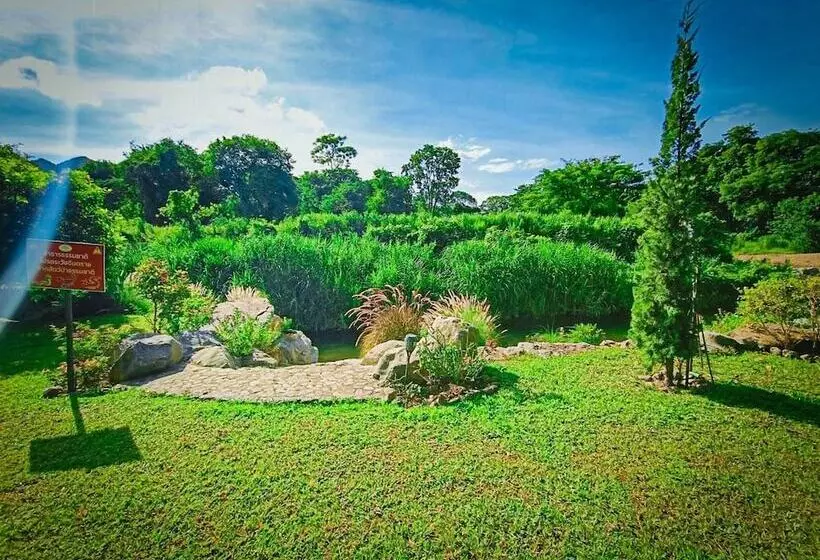 هتل Resort Huangchui Baan Phu Khao