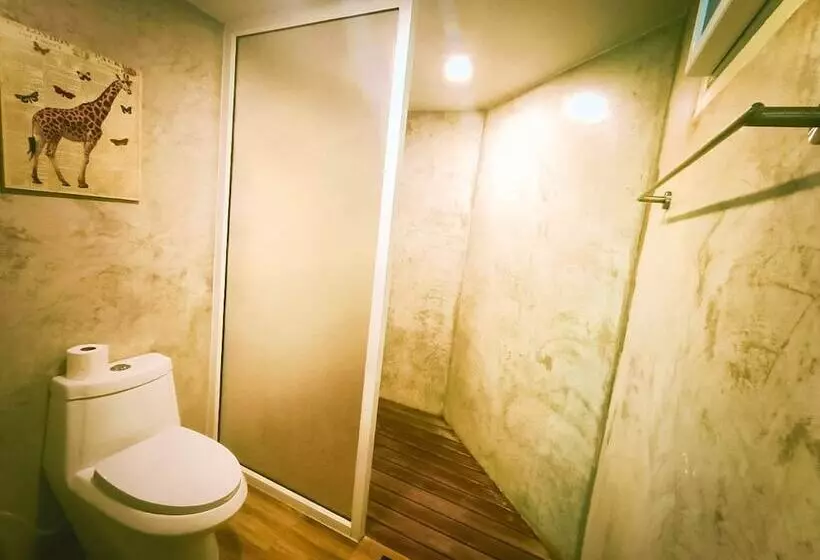 هتل Resort Huangchui Baan Phu Khao