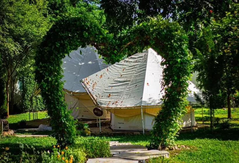 هتل Resort Huangchui Baan Phu Khao