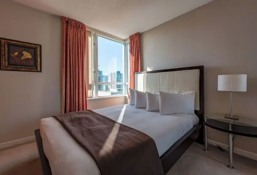 Carmana Hotel & Suites