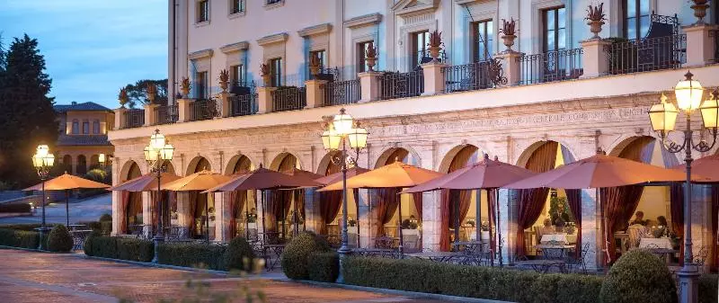 Курорт Fonteverde Lifestyle & Thermal Retreat   The Leading Hotels Of The World