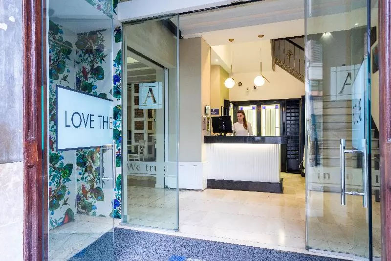 هتل Atarazanas Malaga Boutique