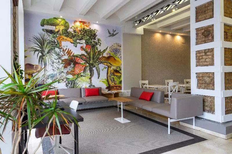 هتل Atarazanas Malaga Boutique