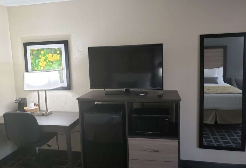 فندق Baymont By Wyndham Morganton