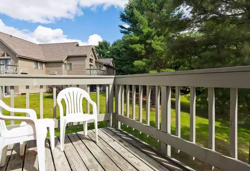 هتل Best Western Inn & Suites Rutland Killington