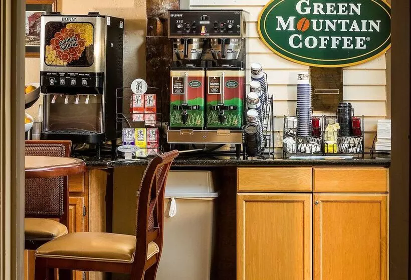 هتل Best Western Inn & Suites Rutland Killington