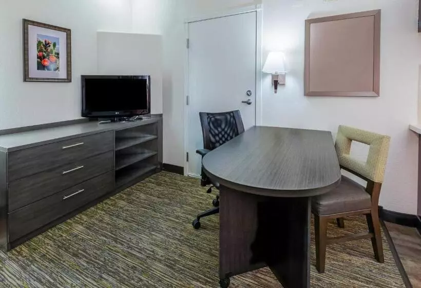 هتل Candlewood Suites Tyler, An Ihg