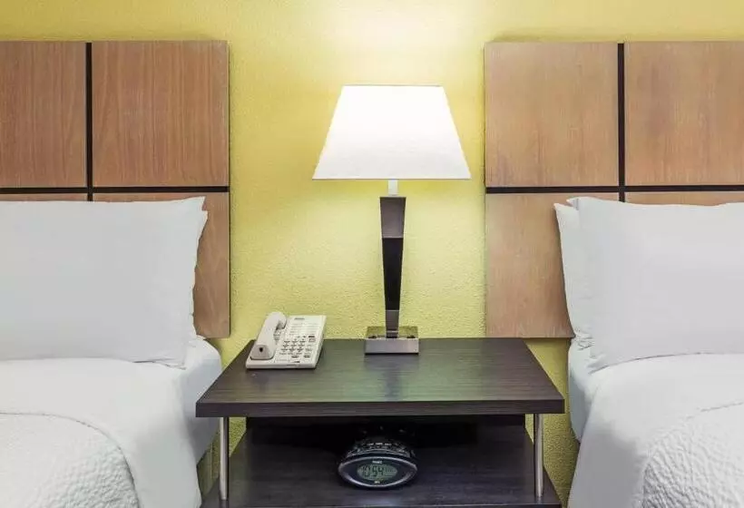 هتل Candlewood Suites Tyler, An Ihg