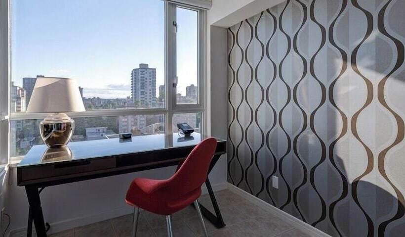 Carmana Hotel & Suites