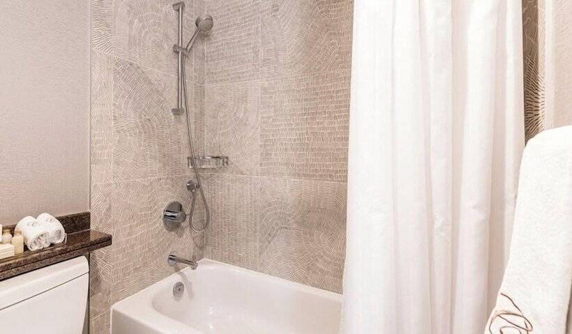 Carmana Hotel & Suites