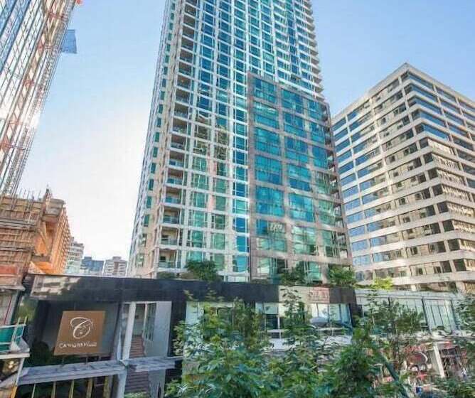 Carmana Hotel & Suites