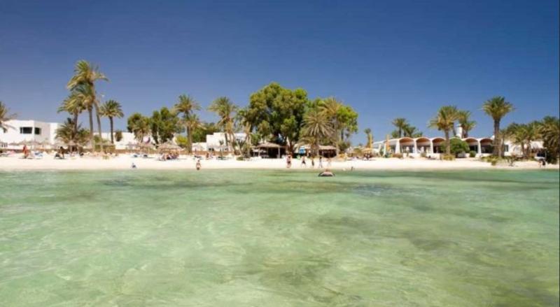 בית מלון כפרי Hari Club Beach Resort