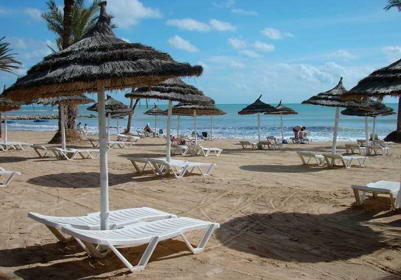 בית מלון כפרי Hari Club Beach Resort