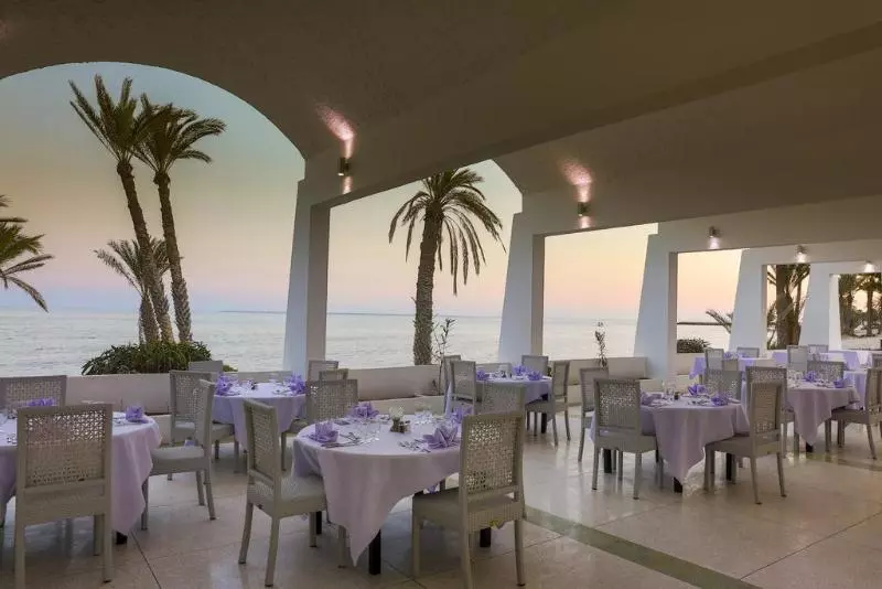 호텔 Hari Club Beach Resort