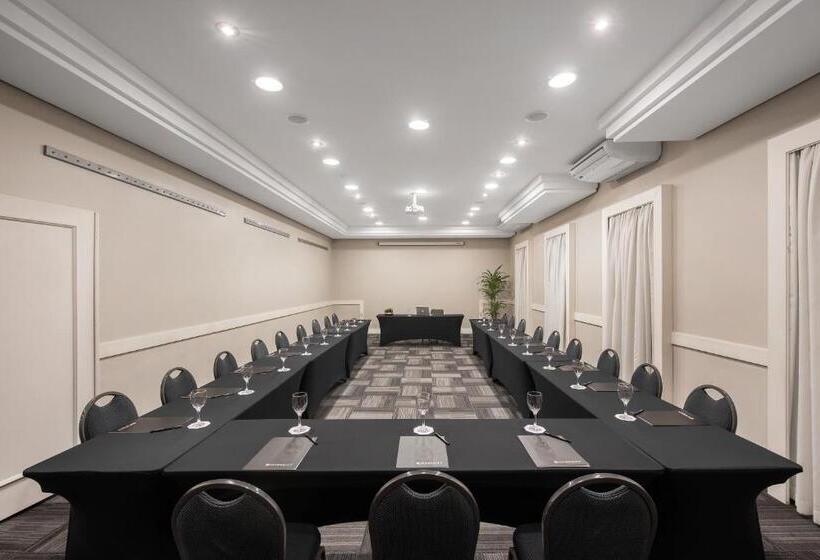 هتل Intercity Aeroporto Porto Alegre