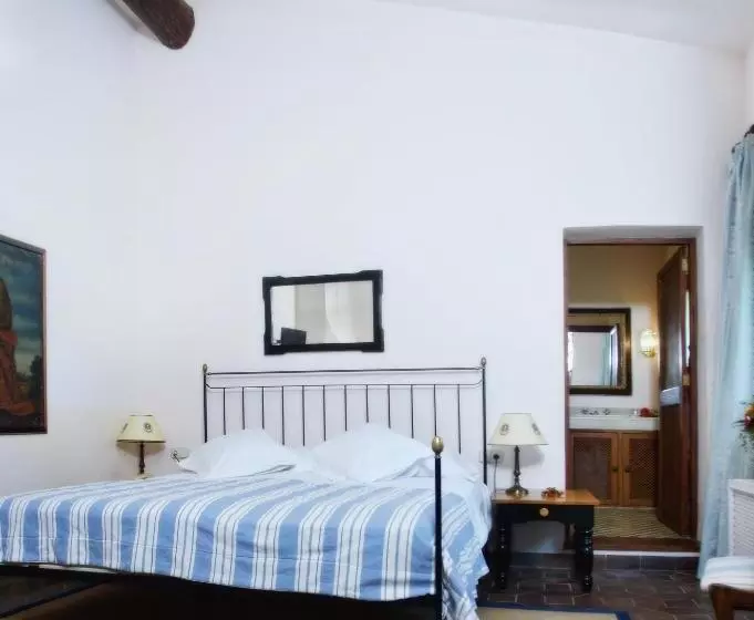 호텔 Rotana Golf Resort