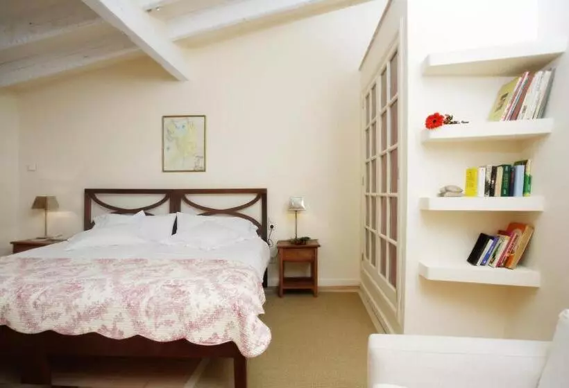 호텔 Rotana Golf Resort