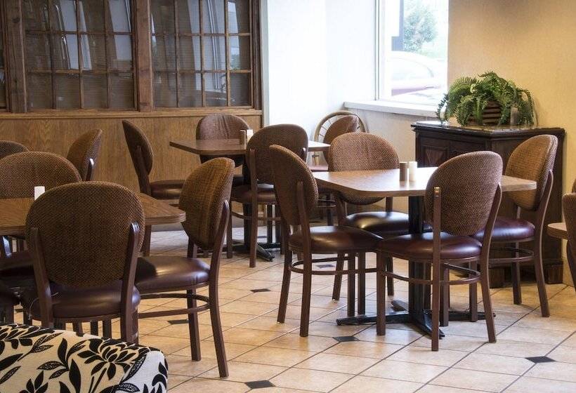 Hotel Lamplighter Inn And Suites  North