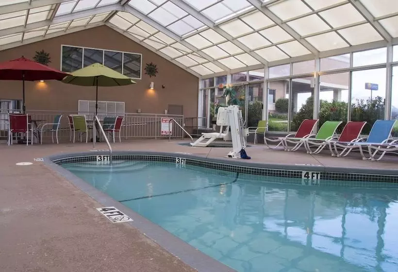 هتل Lamplighter Inn And Suites  North