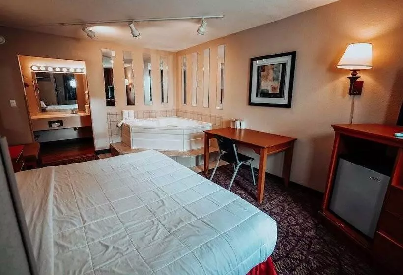 هتل Lamplighter Inn And Suites  North