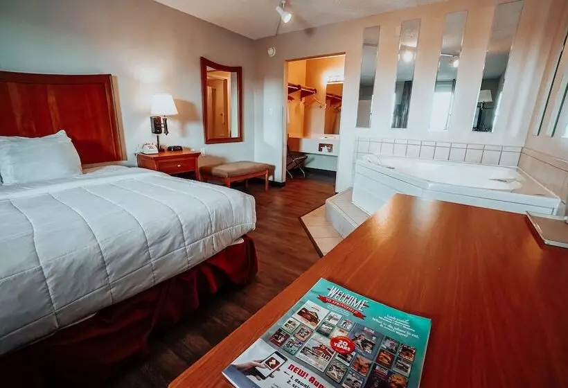 هتل Lamplighter Inn And Suites  North