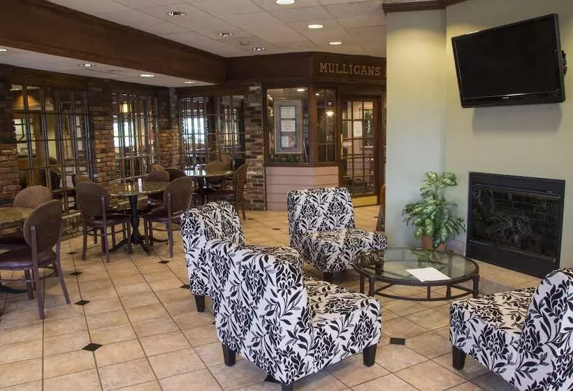 هتل Lamplighter Inn And Suites  North