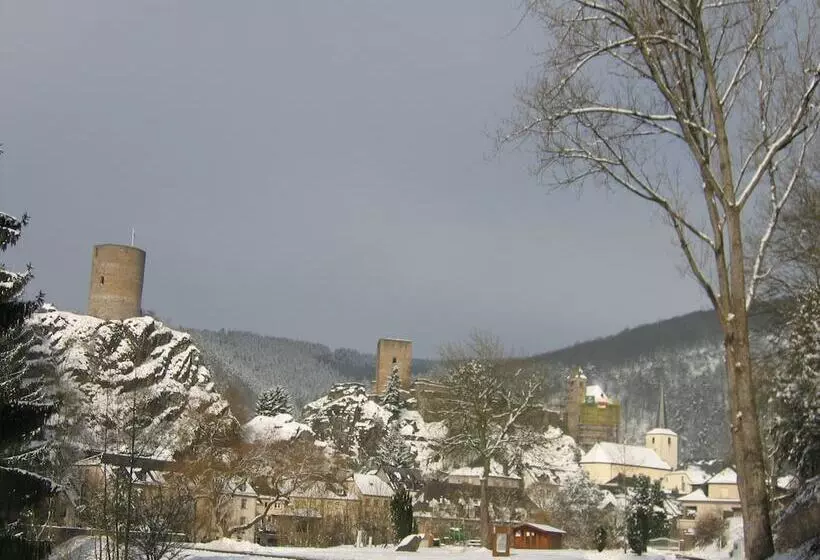 Logis Gourmet & Relax Hotel De La Sure